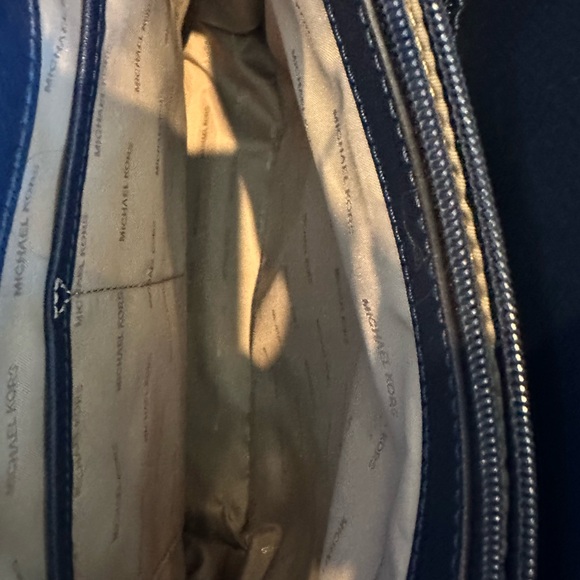 Michael Kors purse - Picture 9 of 12